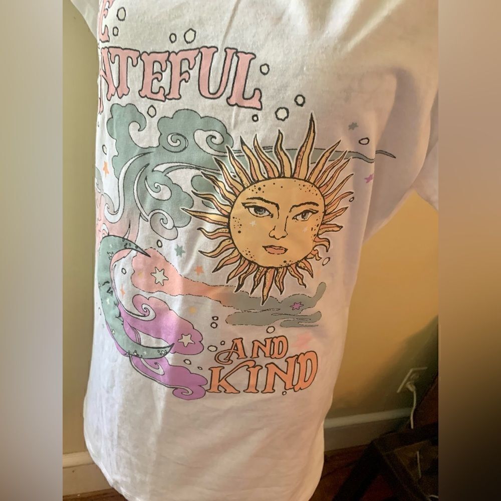 Be Grateful Be Kind Tee - Picture 5 of 5